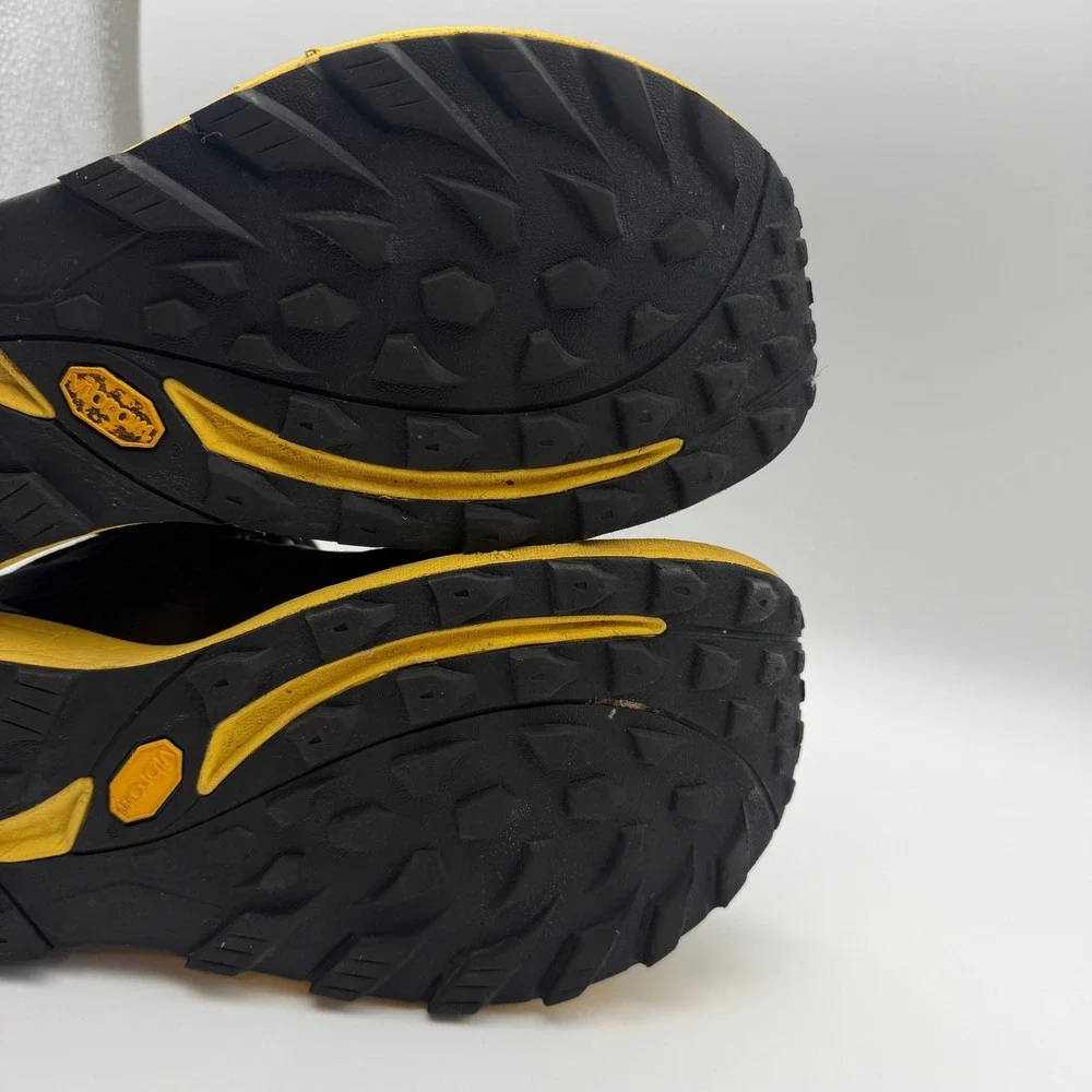 Topo Athletics Trailventure 2 Mens 10.5 Hiking Boot Charcoal/Mustard VIBRAM